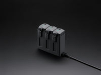 Station de recharge parallèle DJI Mavic 4 Pro vue 2